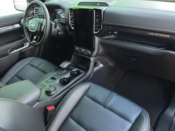 Car image 44