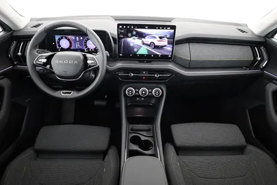 Car image 30
