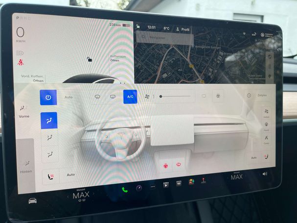 Tesla Model Y Long Range AWD Dual Motor 378 kW image number 19