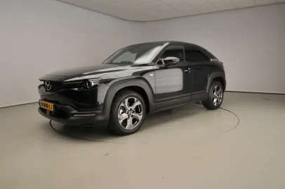 Car image 40