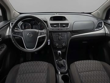 Car image 12