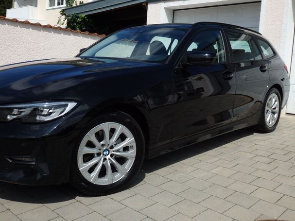 BMW 320d Touring 140 kW image number 15