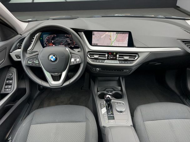 BMW 118i 100 kW image number 8