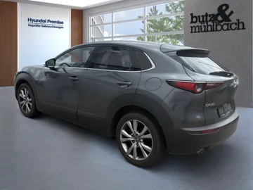 Car image 4