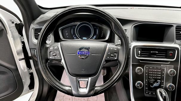 Volvo V60 D4 140 kW image number 13