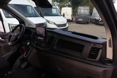 Car image 42