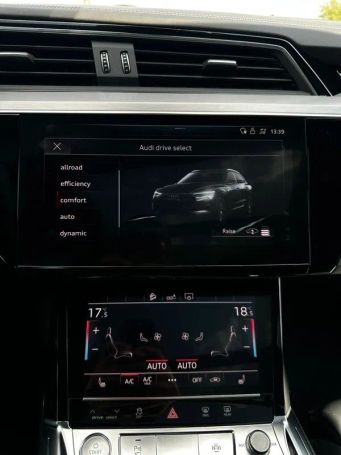 Audi e-tron 300 kW image number 4