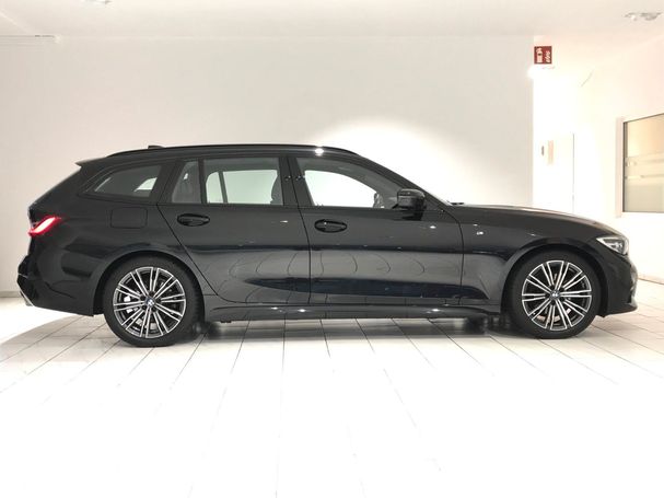 BMW 320i Touring 135 kW image number 8