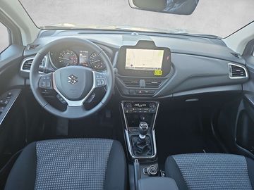 Car image 9