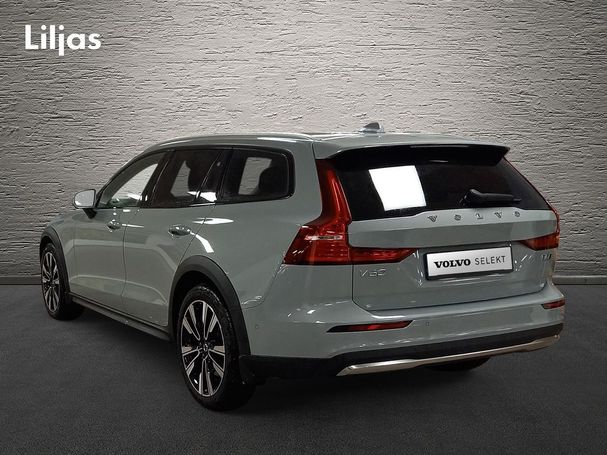 Volvo V60 Cross Country AWD B5 186 kW image number 3