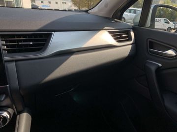 Car image 27