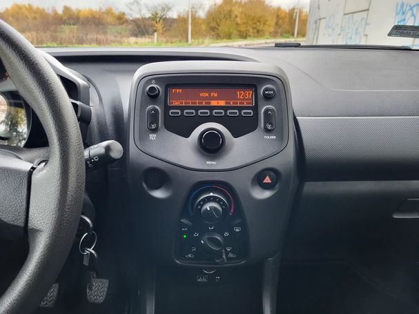 Toyota Aygo 53 kW image number 11