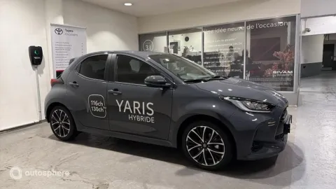 Car image 3