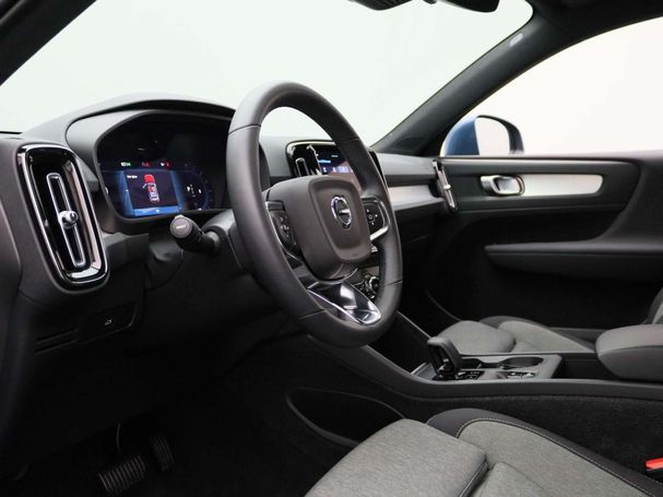 Volvo XC40 B3 Core 120 kW image number 30