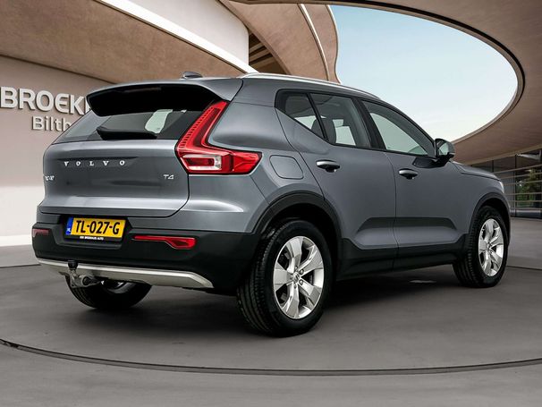 Volvo XC40 T4 Momentum 140 kW image number 3