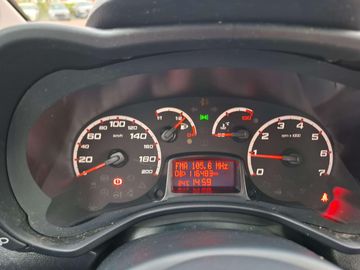Car image 12