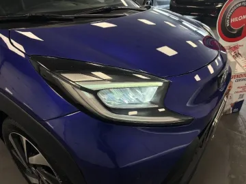 Car image 29