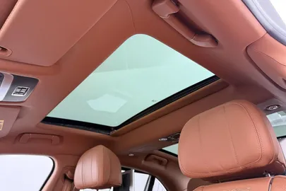 Car image 48
