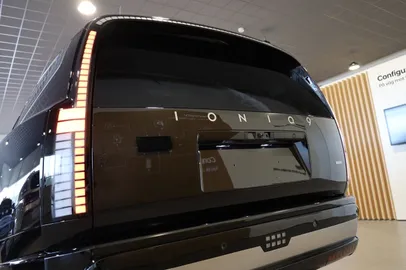 Car image 36