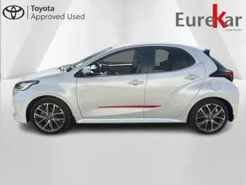 Car image 3