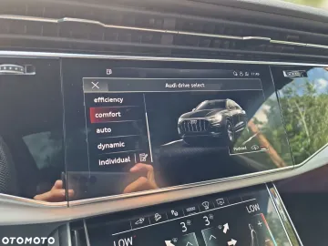 Car image 40