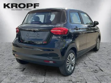 Car image 4
