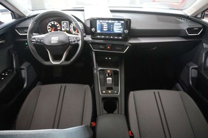 Car image 28