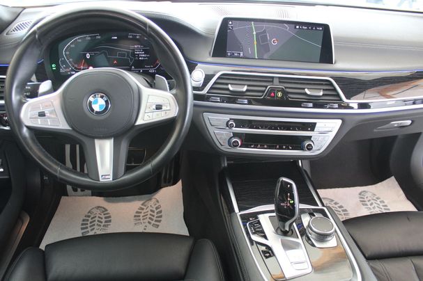 BMW 730d xDrive M Sport 210 kW image number 9