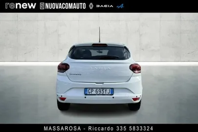 Car image 3