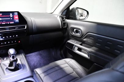 Car image 42
