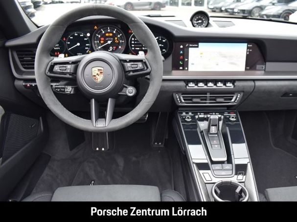 Porsche 992 Carrera 4 GTS Cabrio 353 kW image number 17