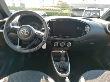 Car image 10