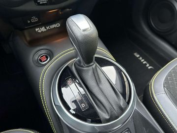 Car image 30