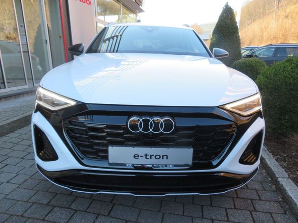 Audi Q8 55 e-tron S-line 300 kW image number 11