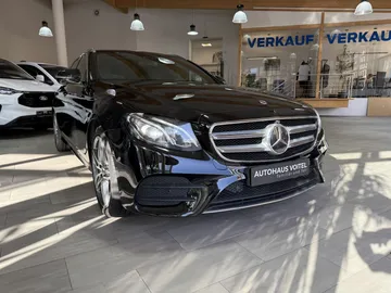 Car image 32