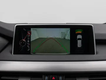 Car image 38