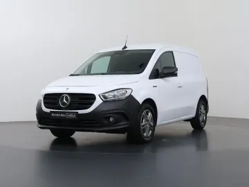 Car image 40