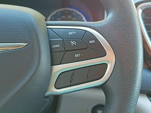 Chrysler Pacifica 211 kW image number 12