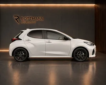 Car image 4