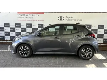 Car image 4