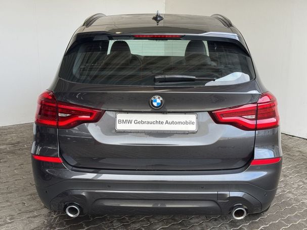 BMW X3 xDrive30i Advantage 185 kW image number 4