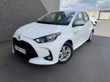 Car image 19