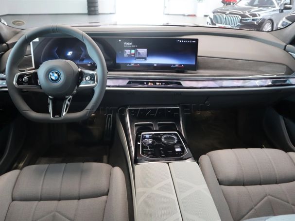 BMW i7 xDrive60 400 kW image number 8