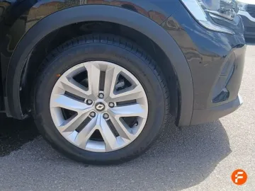 Car image 27