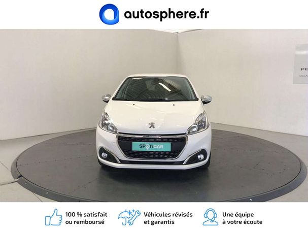 Peugeot 208 PureTech 82 Signature 61 kW image number 2