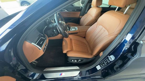 BMW 730d xDrive M Sport 210 kW image number 8