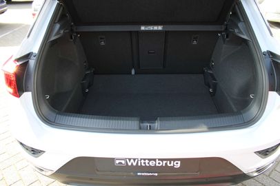 Car image 37