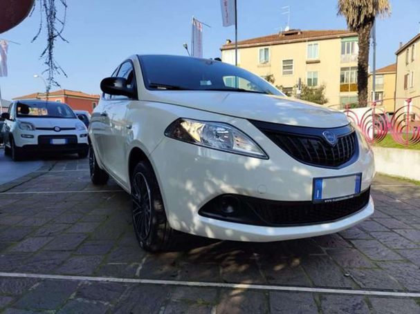 Lancia Ypsilon 51 kW image number 2