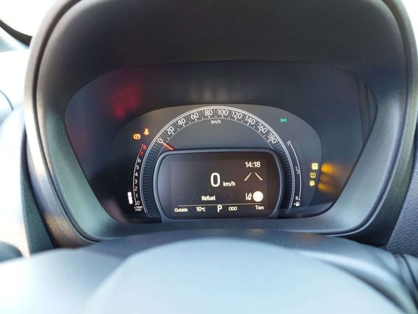 Toyota Aygo X CVT 53 kW image number 11