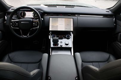 Car image 30